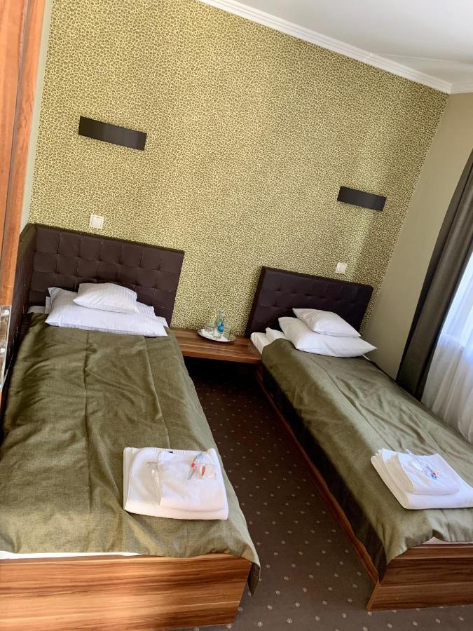 Hotel Linder Malnia Екстер'єр фото